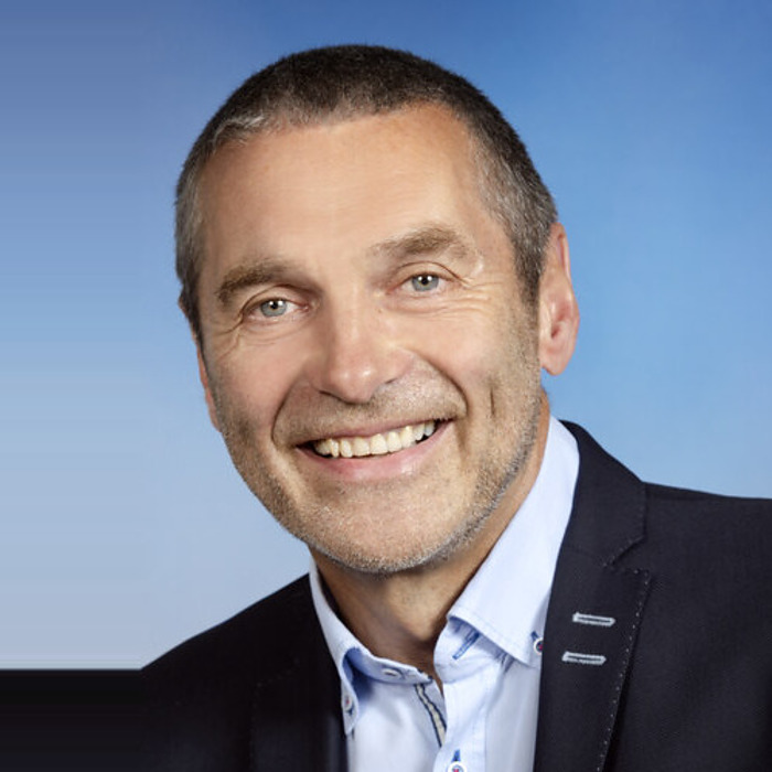 Porträt von Wolfgang Hofacker